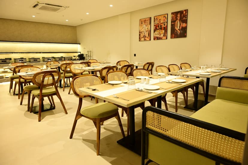 Dining Thumbnail